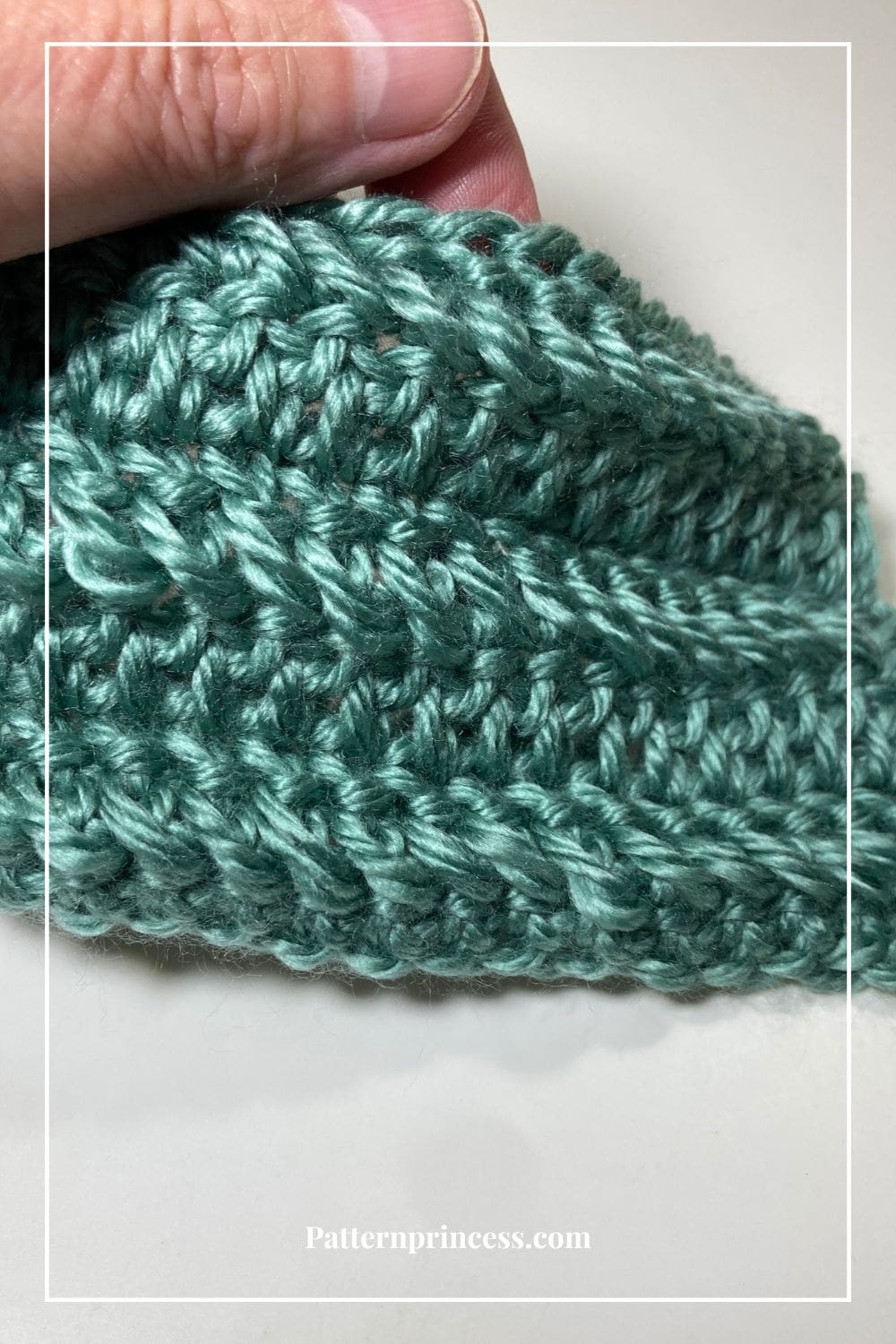 Slanted Ridge Textured Crochet Stitch in medium weight yarn